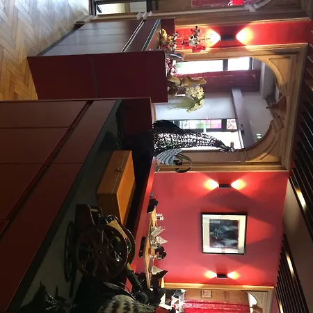 Au Nid De Cigognes ホテル 3*