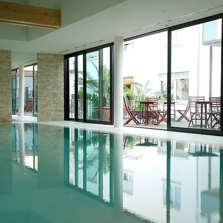 ホテル Au Nid De Cigognes