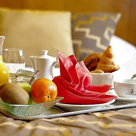 Hotel Au Nid De Cigognes 3*