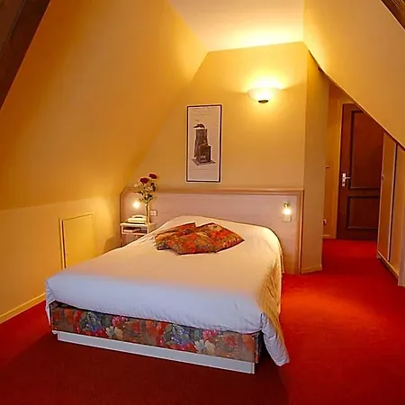 Au Nid De Cigognes Hotel 3*