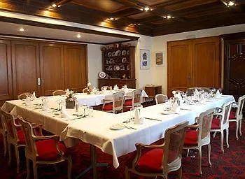 Hotel Au Nid De Cigognes 3*