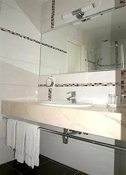 Au Nid De Cigognes 3*
