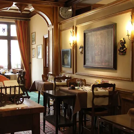 酒店 Au Nid De Cigognes 奥斯泰姆