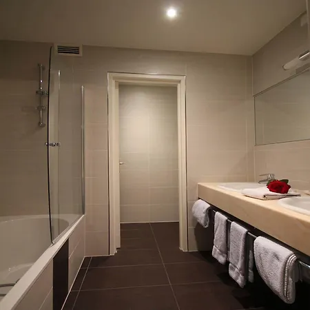 Hotel Au Nid De Cigognes 3*