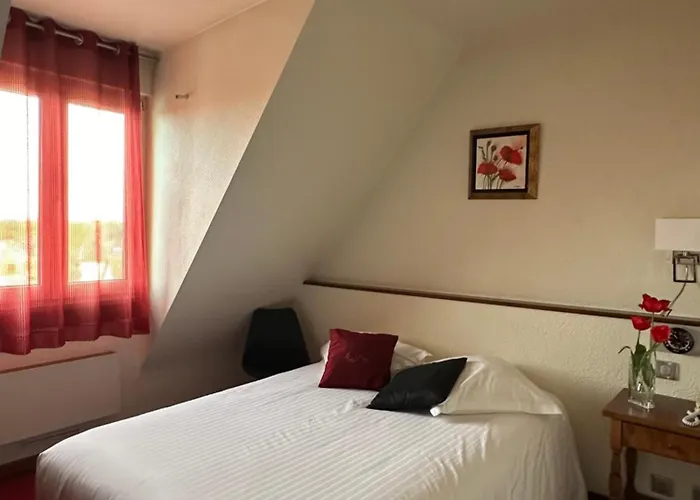 Au Nid De Cigognes 3*