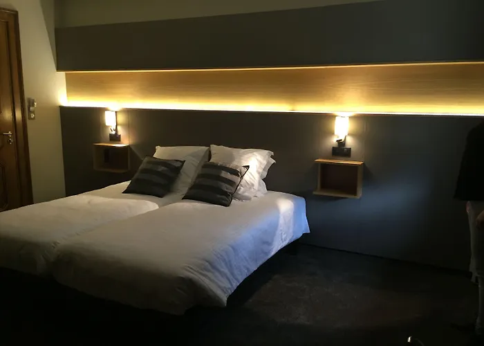 Au Nid De Cigognes Hotell